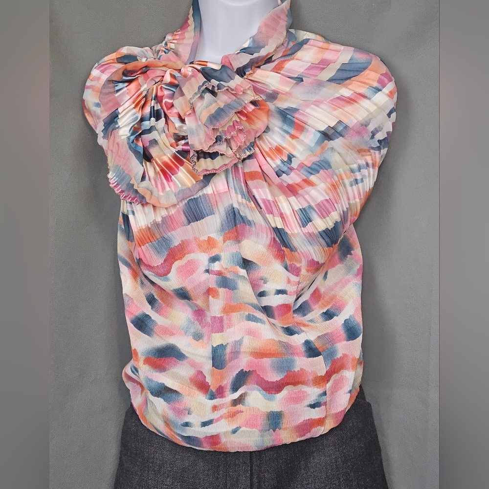 Luxurious Watercolour Print Ruched Pleated Blouse With Ruffled Neckline